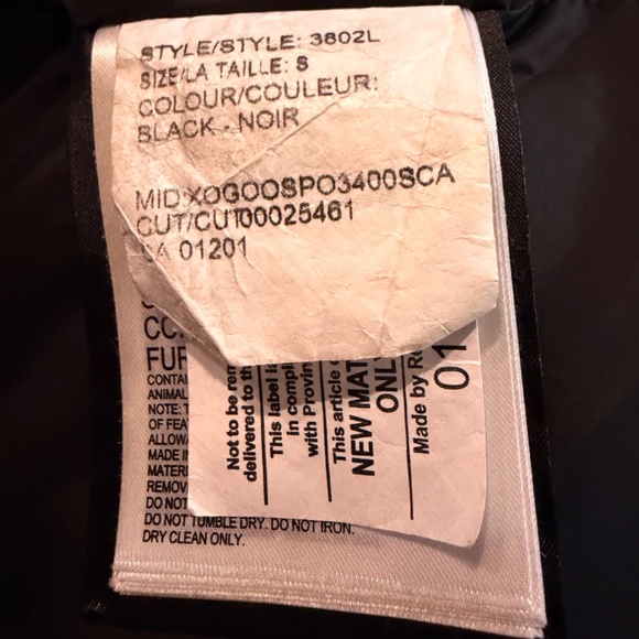 Canada Goose - Shelburne Parka With Fur - Women's size small - Picture 5 of 6